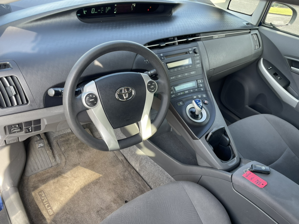 2010 Toyota Prius II 11