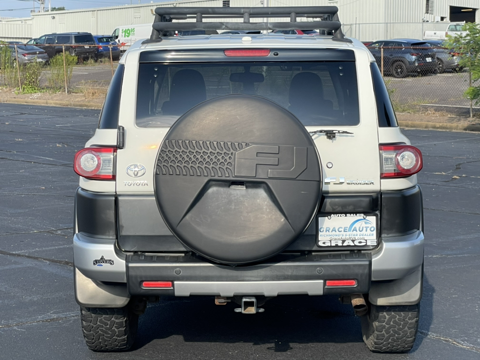 2012 Toyota FJ Cruiser Base 6