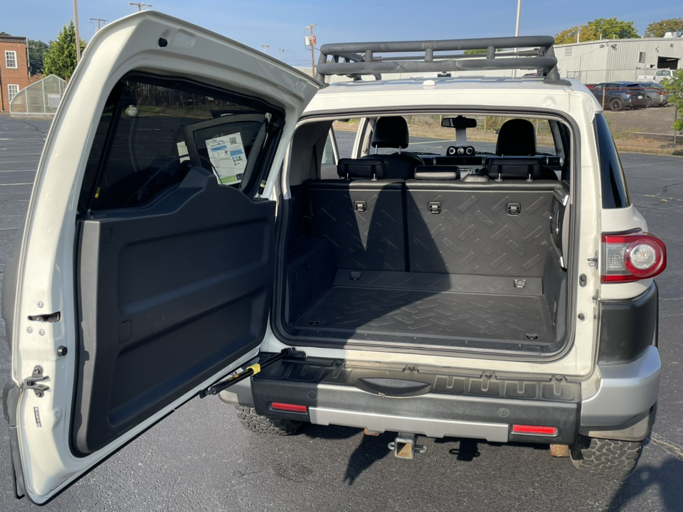 2012 Toyota FJ Cruiser Base 21