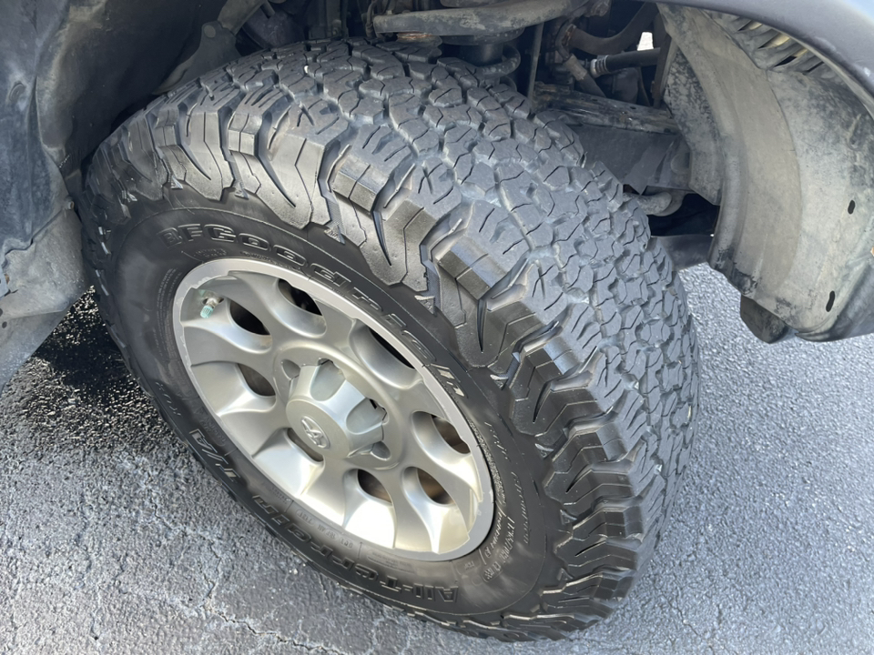 2012 Toyota FJ Cruiser Base 32