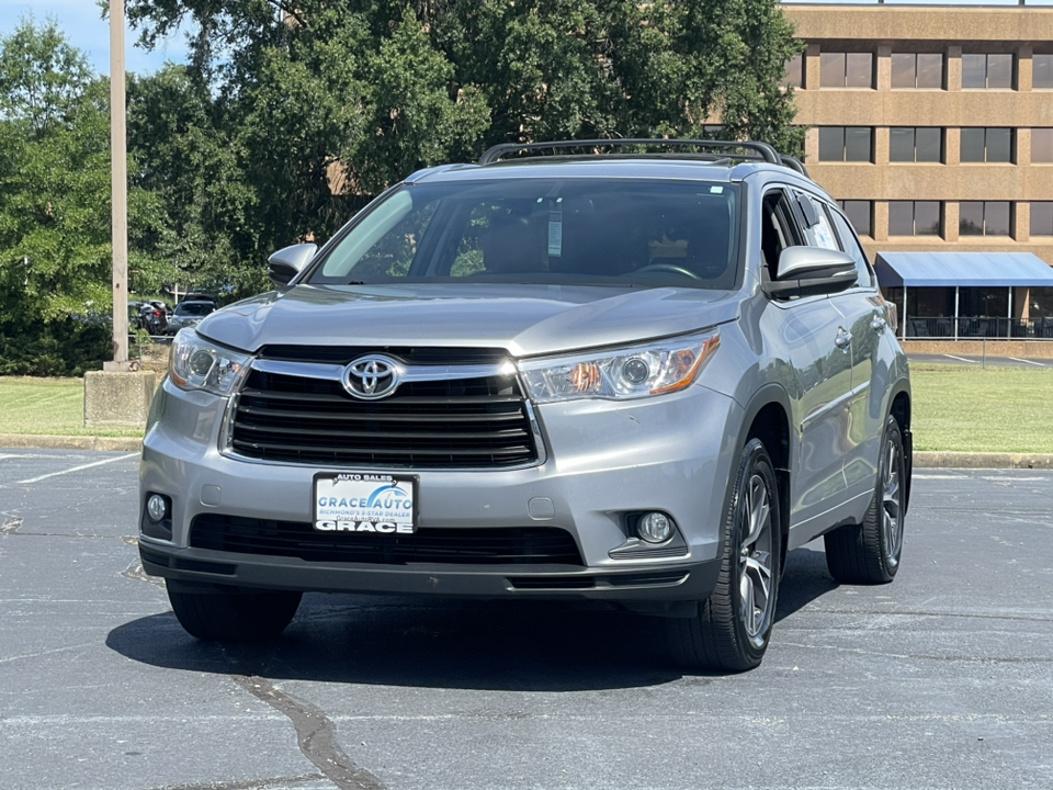 2016 Toyota Highlander XLE V6 2