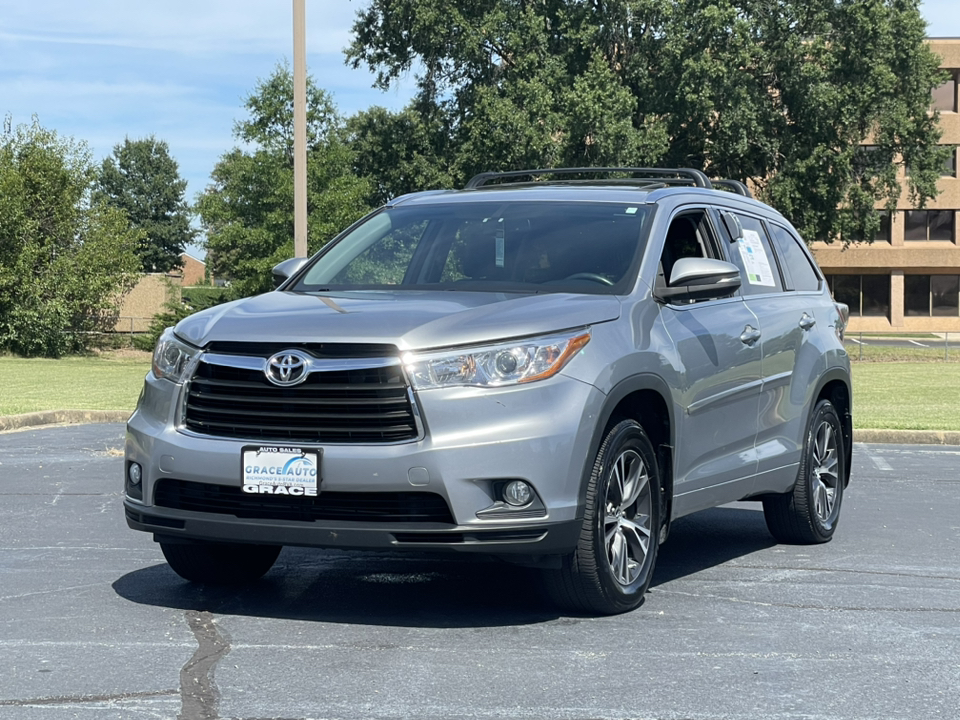 2016 Toyota Highlander XLE V6 3