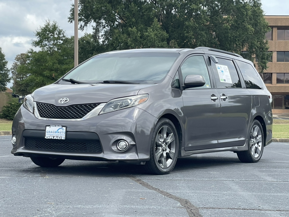 2016 Toyota Sienna  2