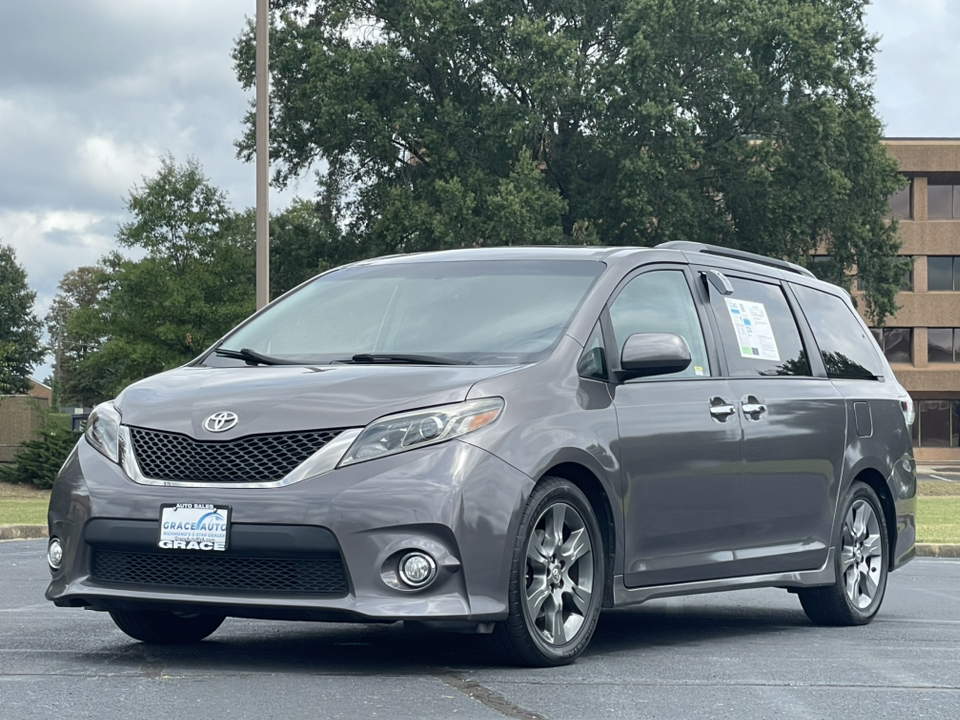 2016 Toyota Sienna  4