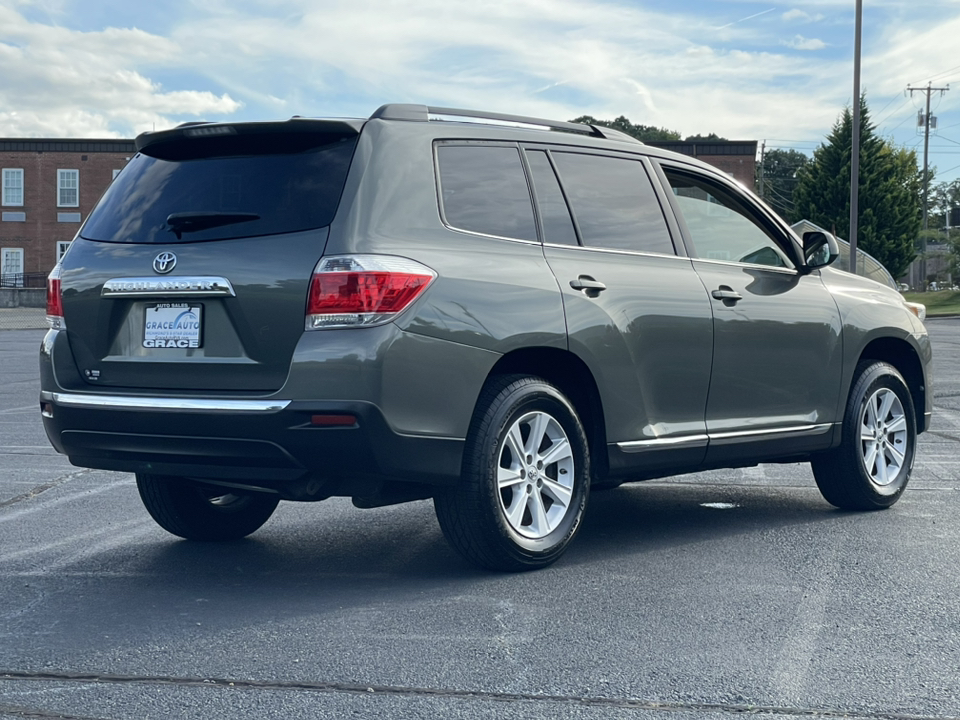 2011 Toyota Highlander Base 10