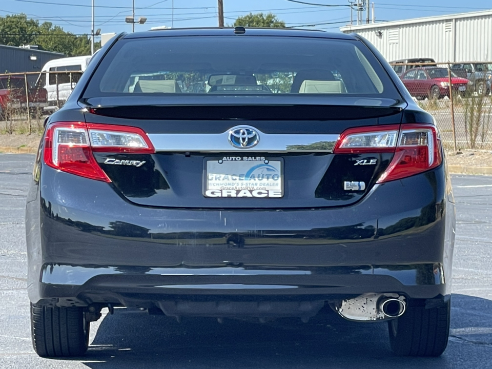 2012 Toyota Camry Hybrid XLE 13