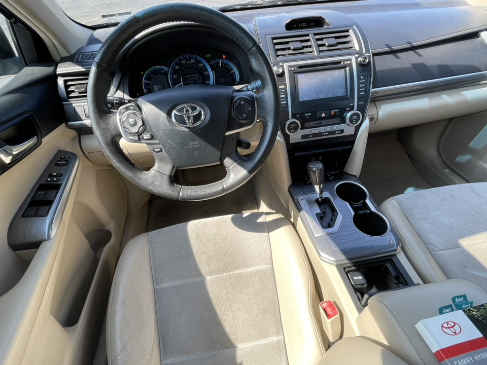 2012 Toyota Camry Hybrid XLE 20