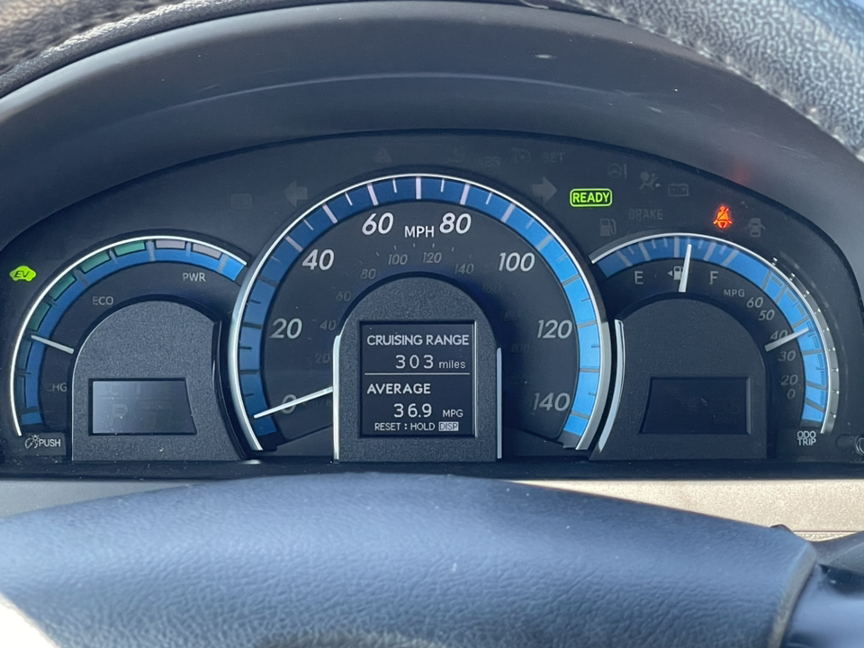 2012 Toyota Camry Hybrid XLE 22