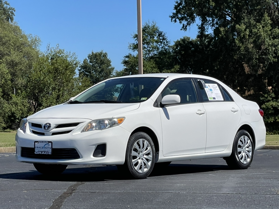 2012 Toyota Corolla LE 8