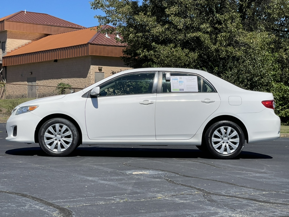 2012 Toyota Corolla LE 9