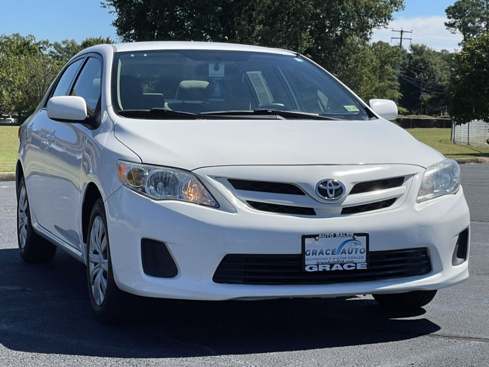 2012 Toyota Corolla LE 14