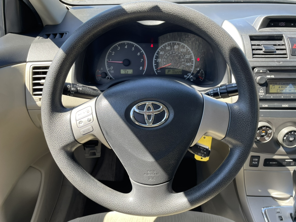 2012 Toyota Corolla LE 19