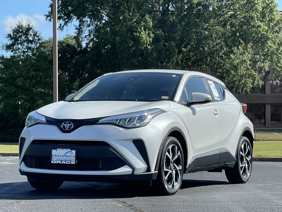 2022 Toyota C-HR XLE 4