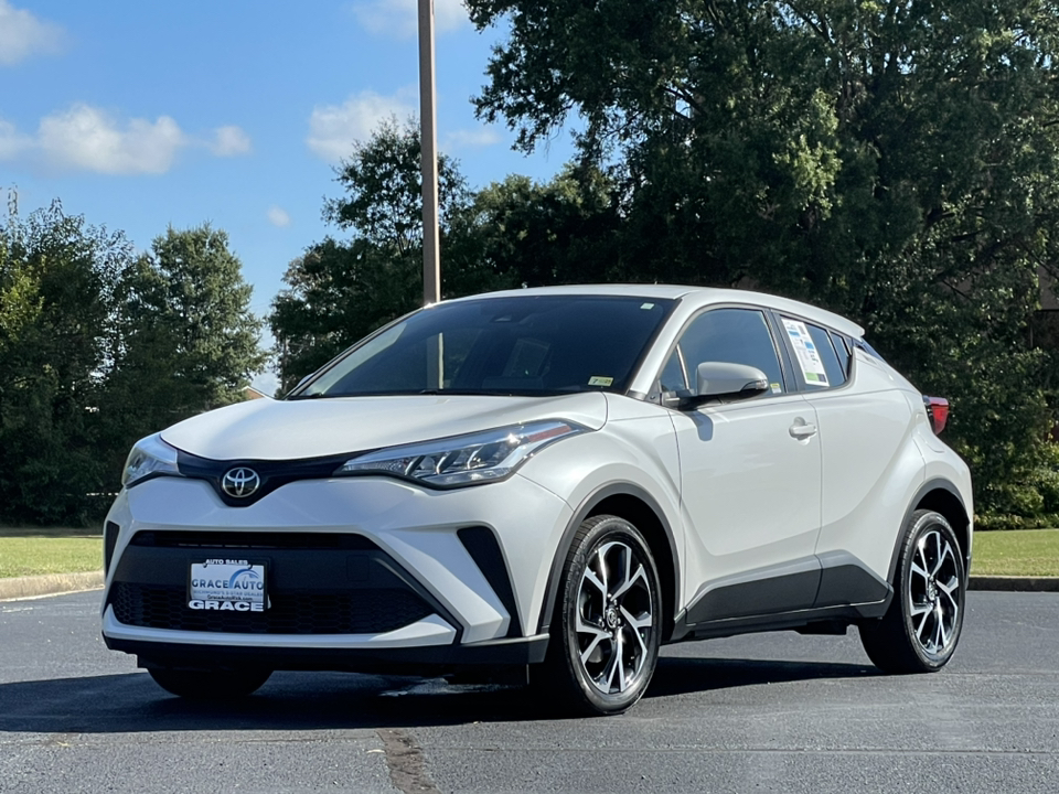 2022 Toyota C-HR XLE 9