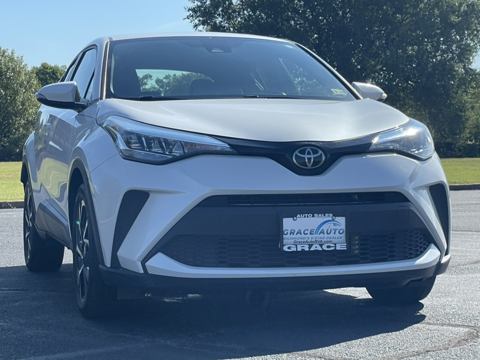 2022 Toyota C-HR XLE 18