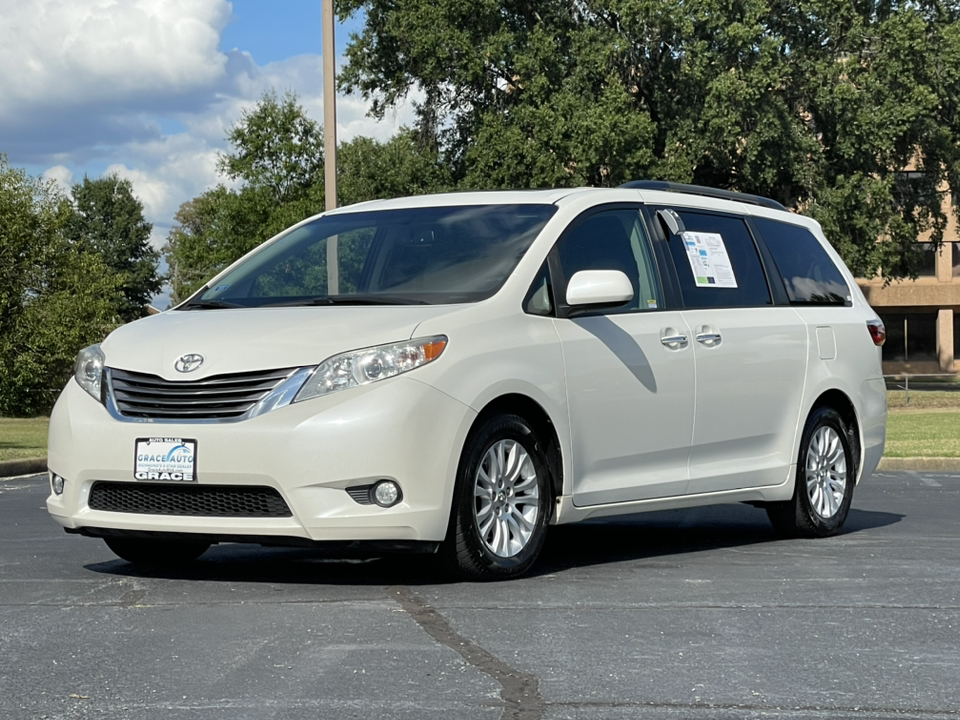 2017 Toyota Sienna Limited 5