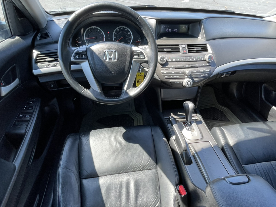 2011 Honda Accord SE 16