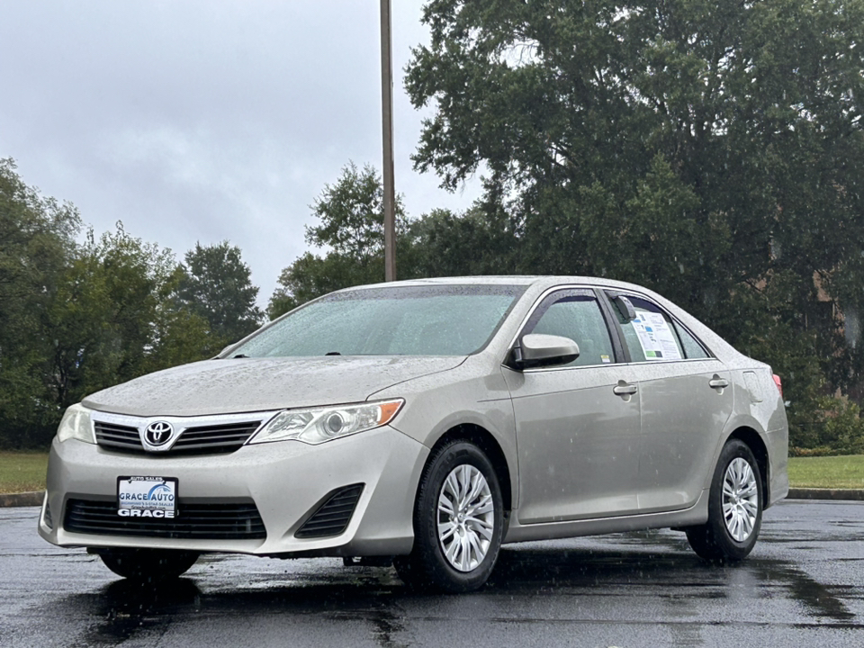 2014 Toyota Camry  5