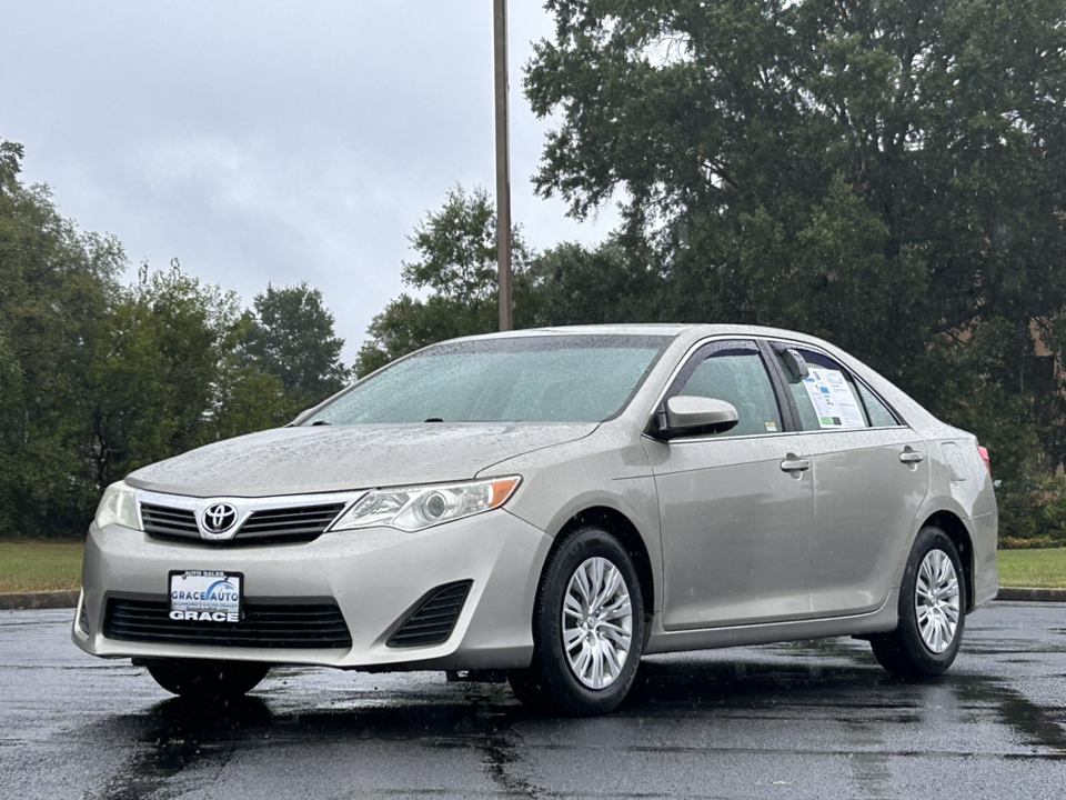 2014 Toyota Camry  6