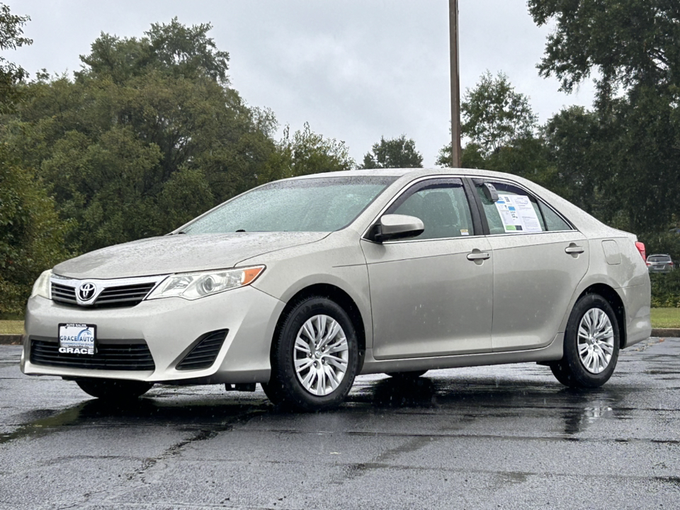 2014 Toyota Camry  7