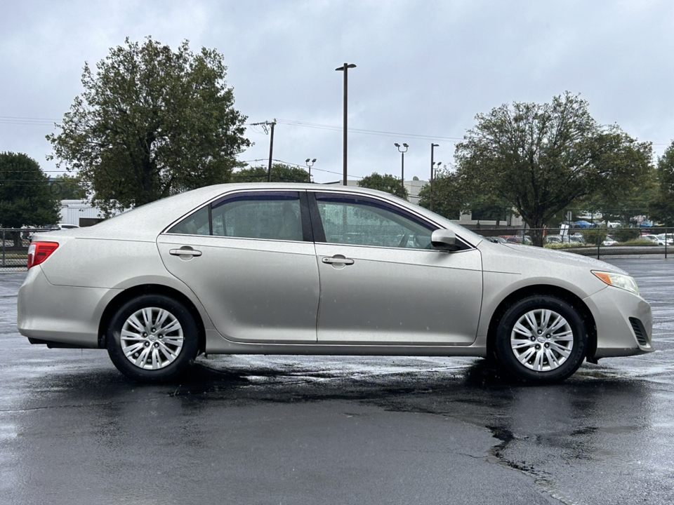 2014 Toyota Camry  12