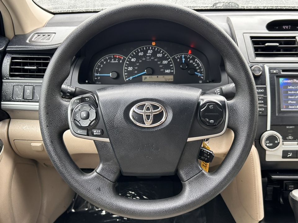 2014 Toyota Camry  18