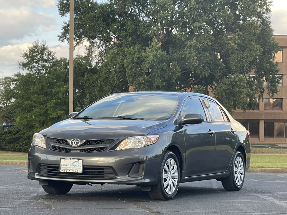 2012 Toyota Corolla LE 4