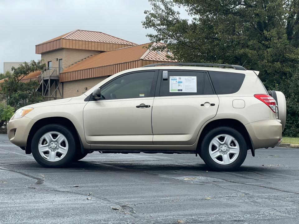 2012 Toyota RAV4 Base 8