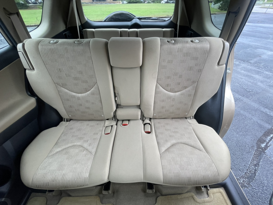 2012 Toyota RAV4 Base 23