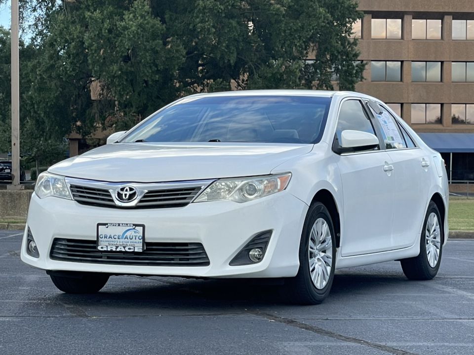 2012 Toyota Camry LE 2