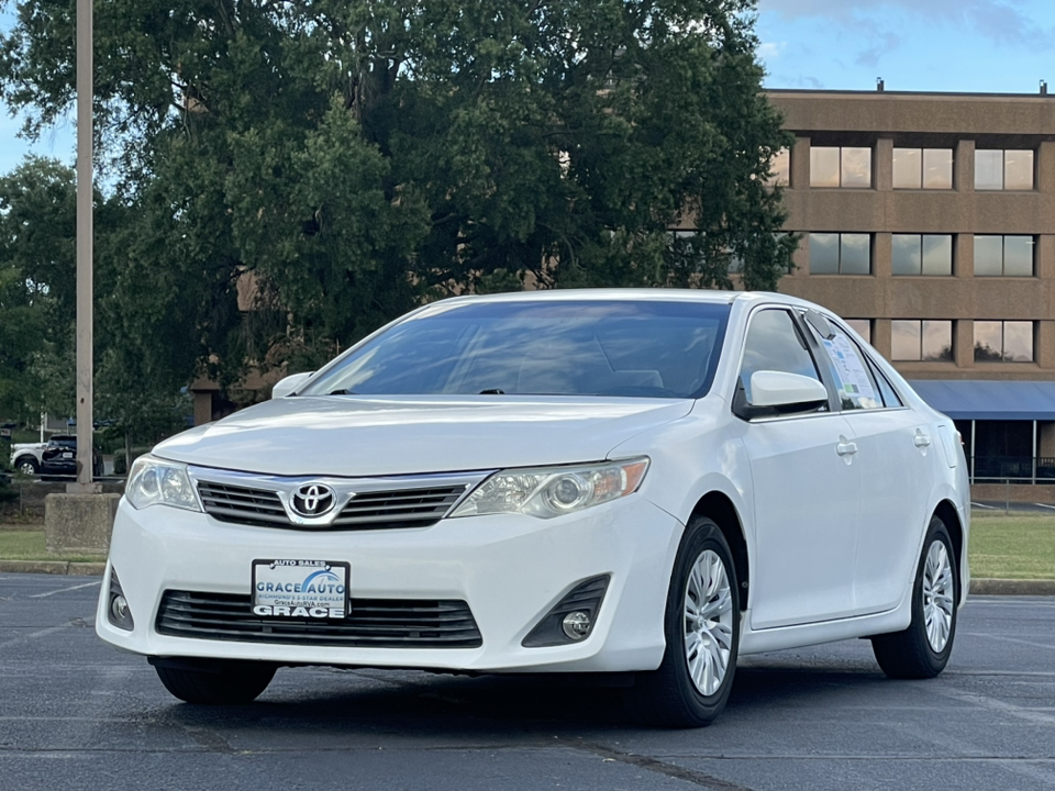 2012 Toyota Camry LE 3