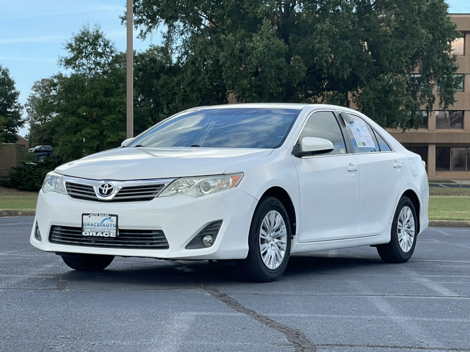 2012 Toyota Camry LE 6