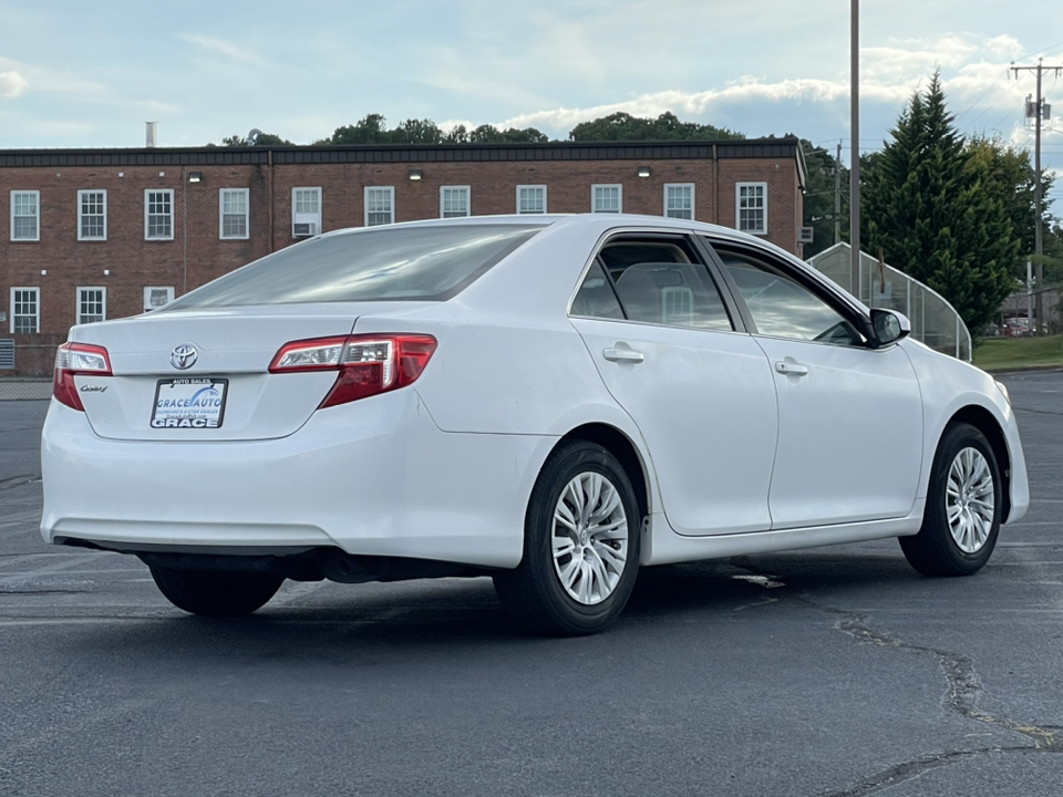 2012 Toyota Camry LE 12