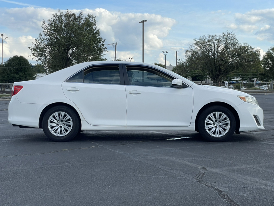 2012 Toyota Camry LE 13