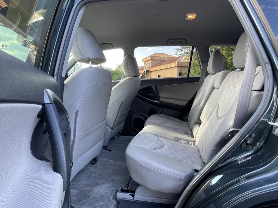 2011 Toyota RAV4 Base 24