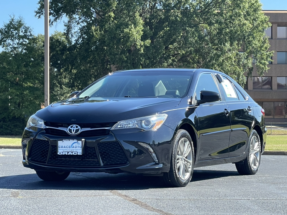 2017 Toyota Camry XLE 5