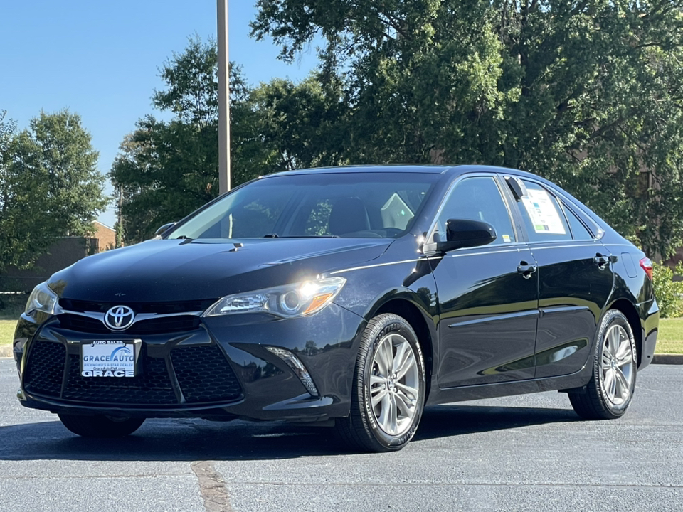 2017 Toyota Camry XLE 7