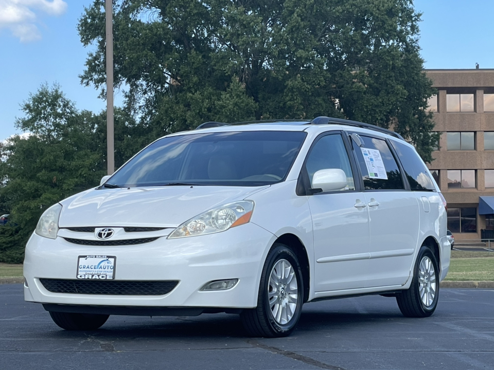 2010 Toyota Sienna XLE 6