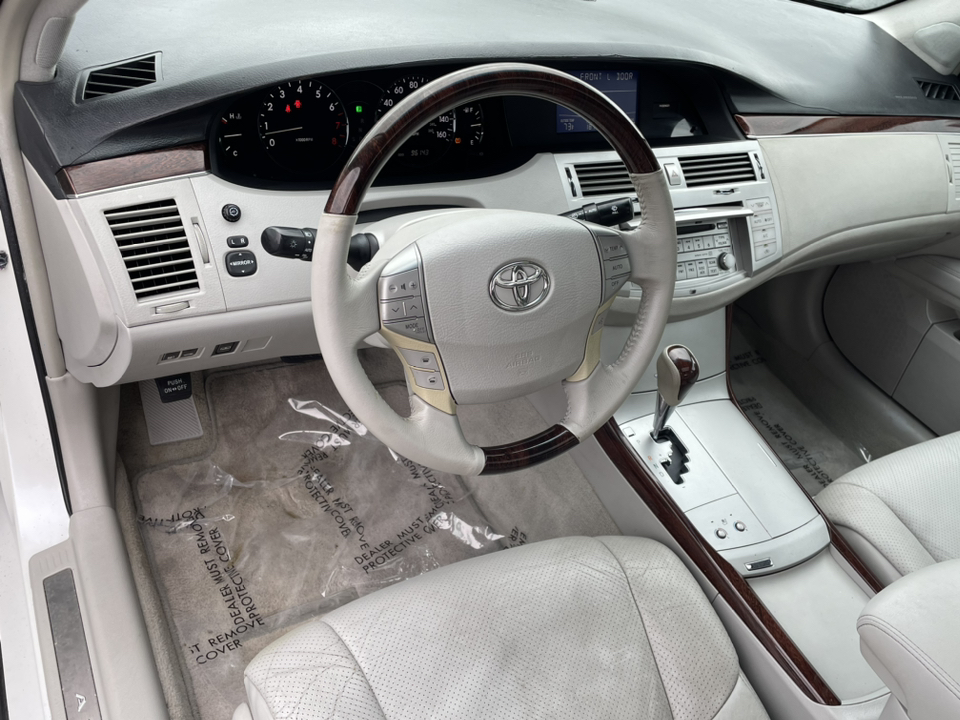 2008 Toyota Avalon  17