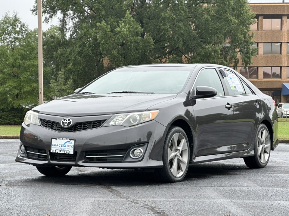 2012 Toyota Camry SE 4