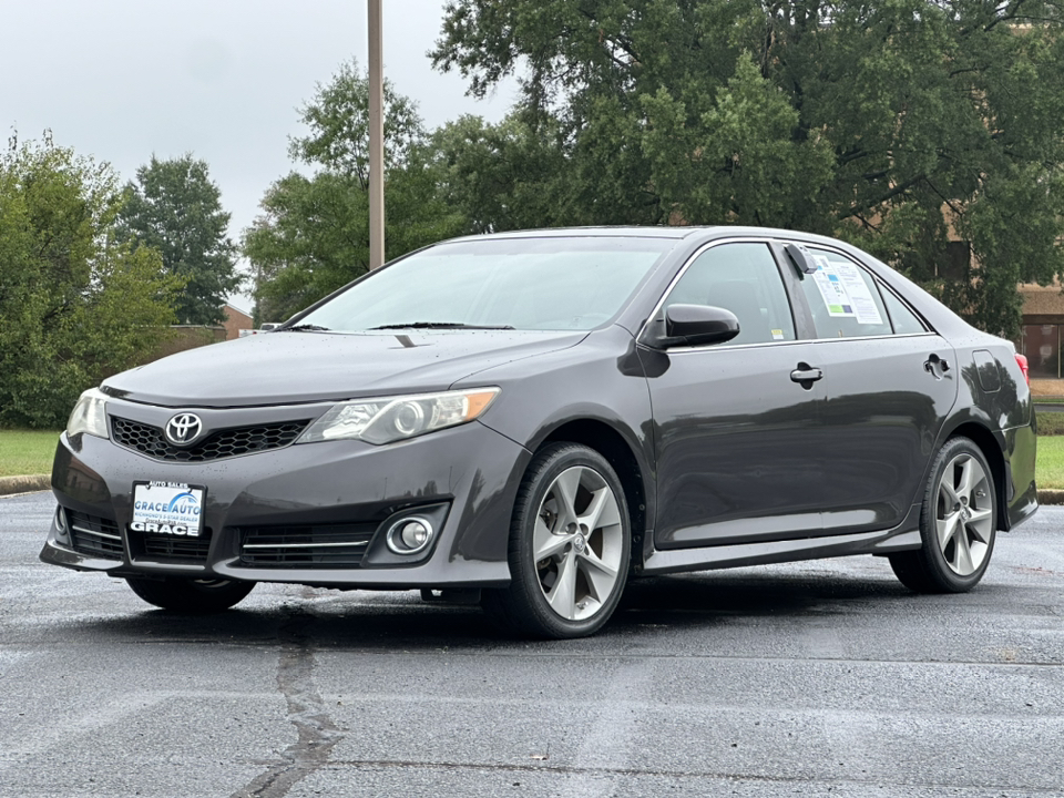 2012 Toyota Camry SE 6