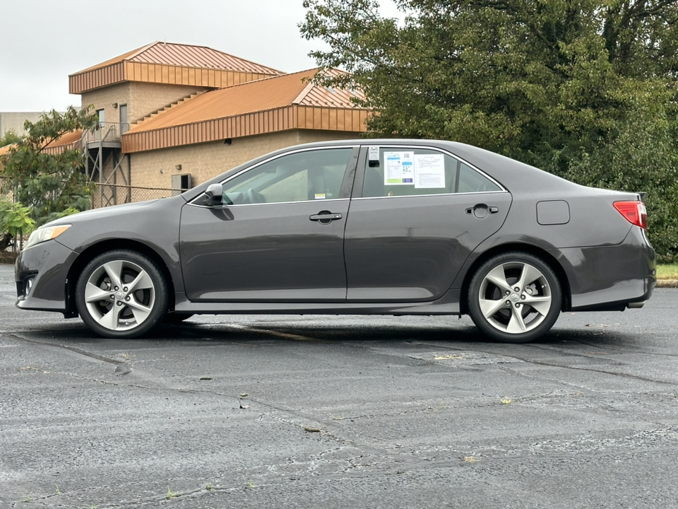 2012 Toyota Camry SE 7