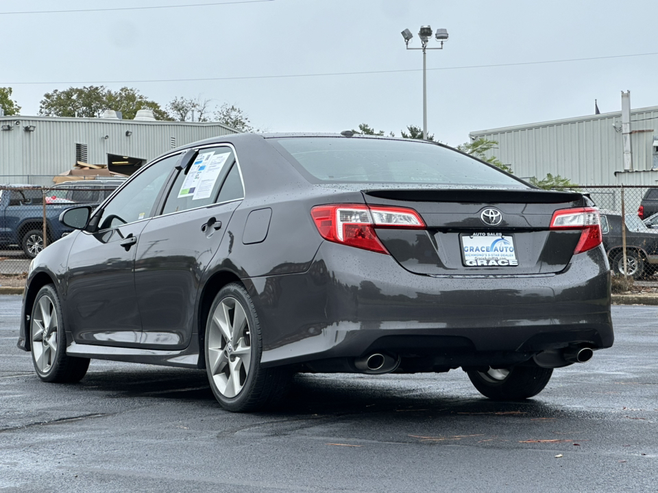 2012 Toyota Camry SE 8