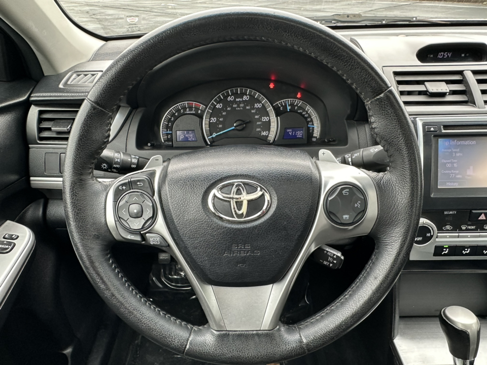 2012 Toyota Camry SE 17