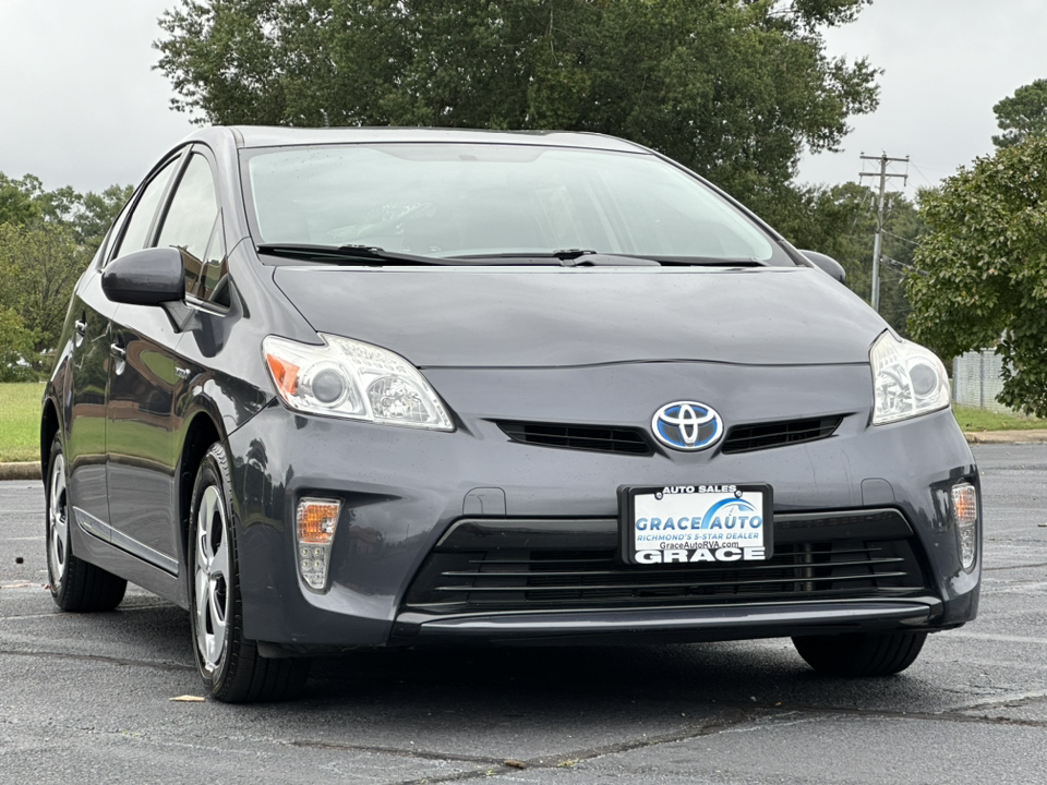 2012 Toyota Prius One 11