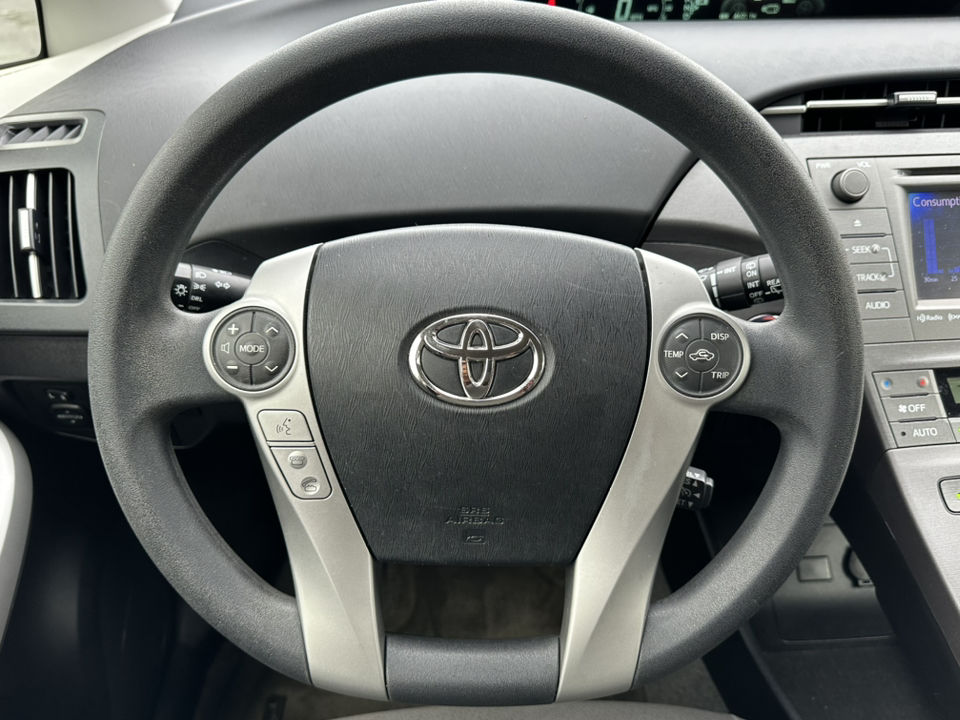 2012 Toyota Prius One 16