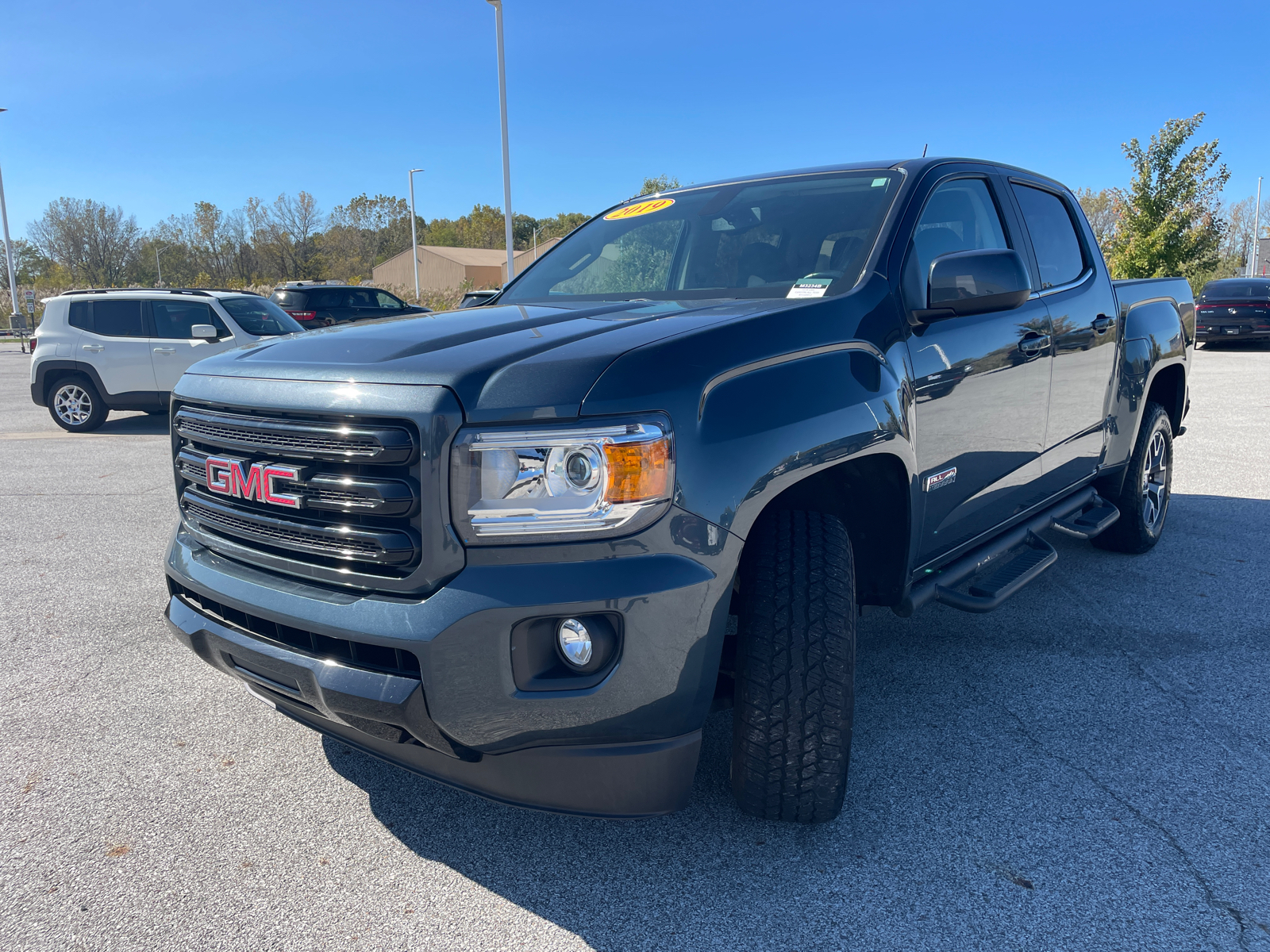 2019 GMC Canyon 4WD All Terrain w/Cloth Crew Cab 128.3 7