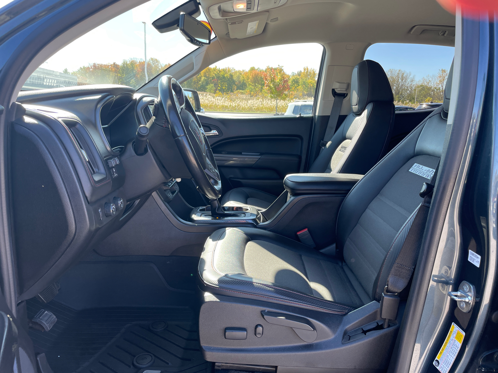 2019 GMC Canyon 4WD All Terrain w/Cloth Crew Cab 128.3 8