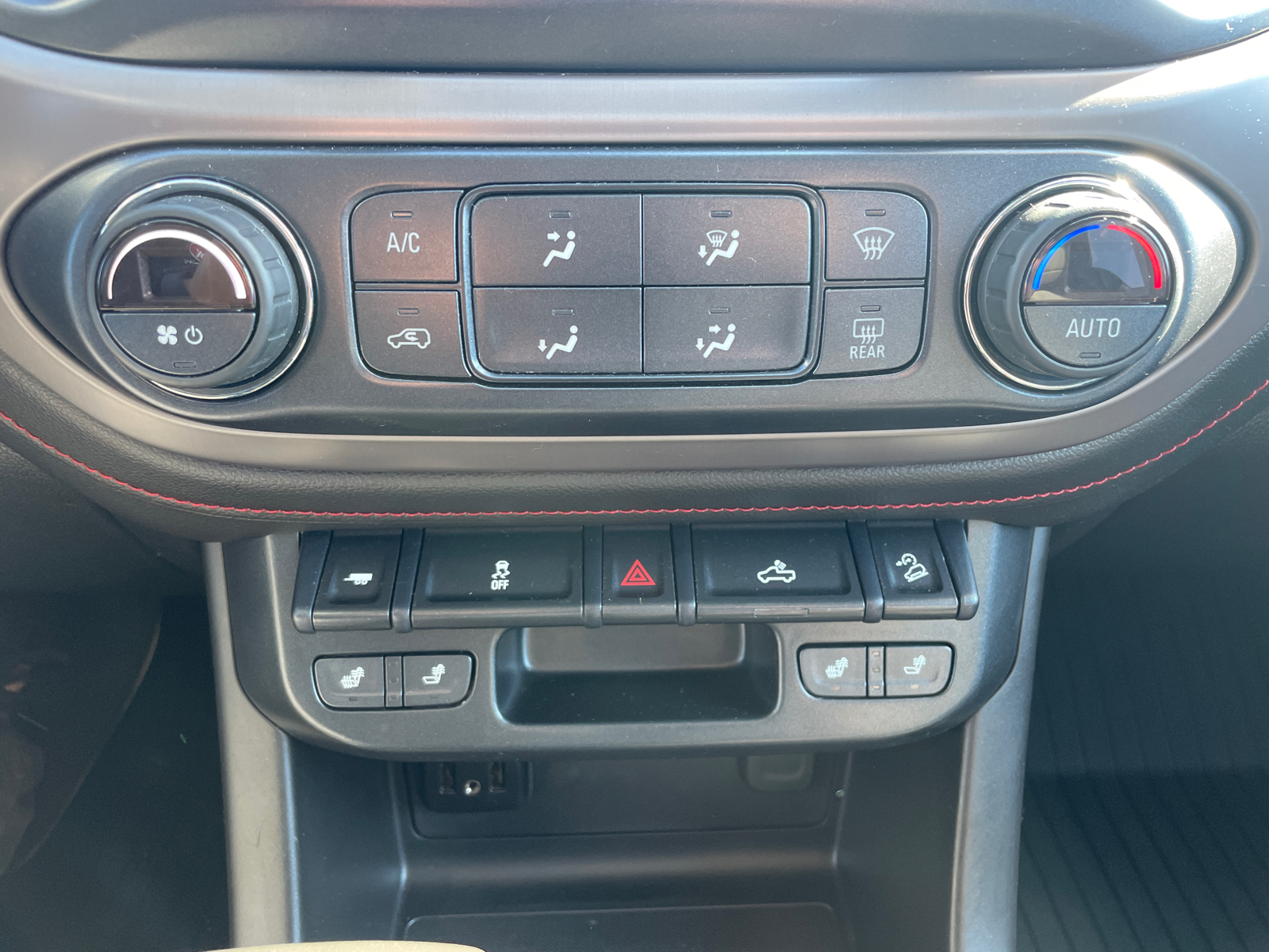 2019 GMC Canyon 4WD All Terrain w/Cloth Crew Cab 128.3 15