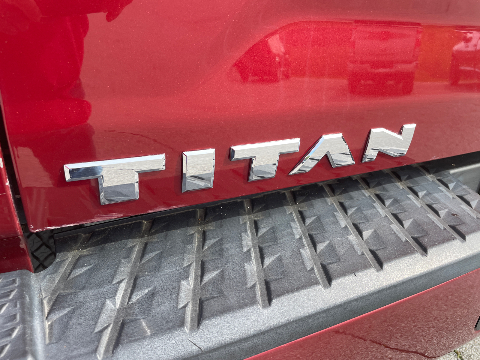 2018 Nissan Titan PRO-4X 40